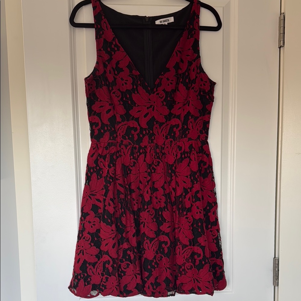 BB Dakota Red Fit and Flare Mini Dress with V-Neck for Cocktail